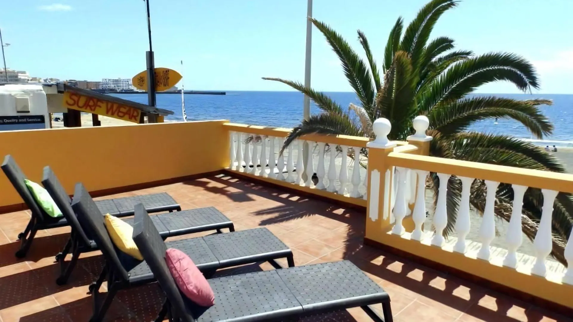 Strandhaus Meerblick: Geräumiges Ferienhaus mit Terrasse El Medano  Holiday home